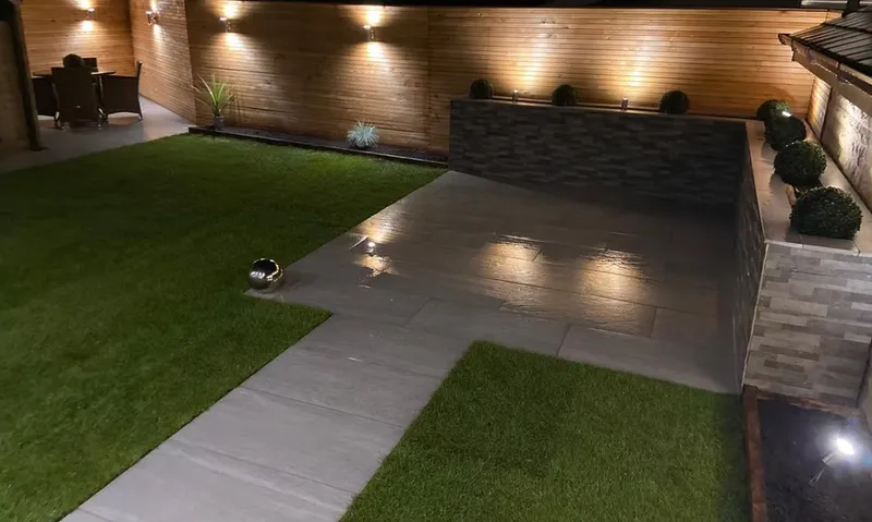 Curved patio design
