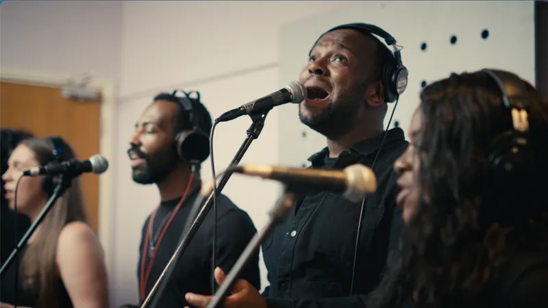 Fly Again — Live Session