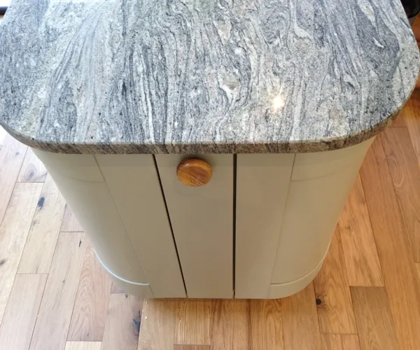 Quartz Worktops in Hooton – a Stunning Addition to Any Kitchen
